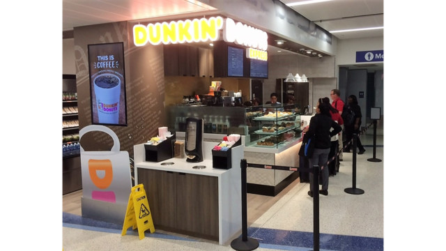 Dunkin’ Donuts Inaugurates in LAX Terminal 7!