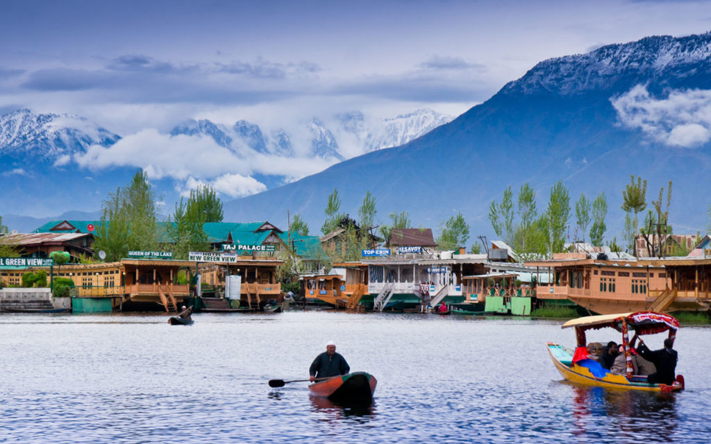 Enjoy a Visual Treat in Kashmir